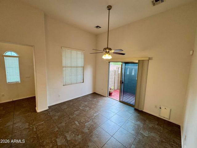 3921 E Sophie Lane, Phoenix, AZ 85042