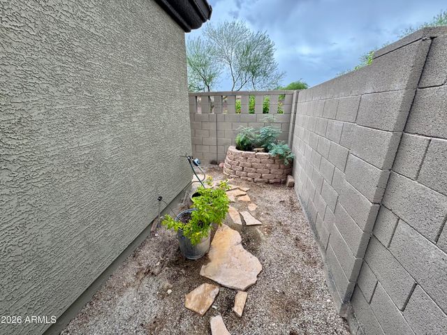 3921 E Sophie Lane, Phoenix, AZ 85042