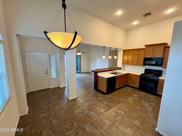 3921 E Sophie Lane, Phoenix, AZ 85042
