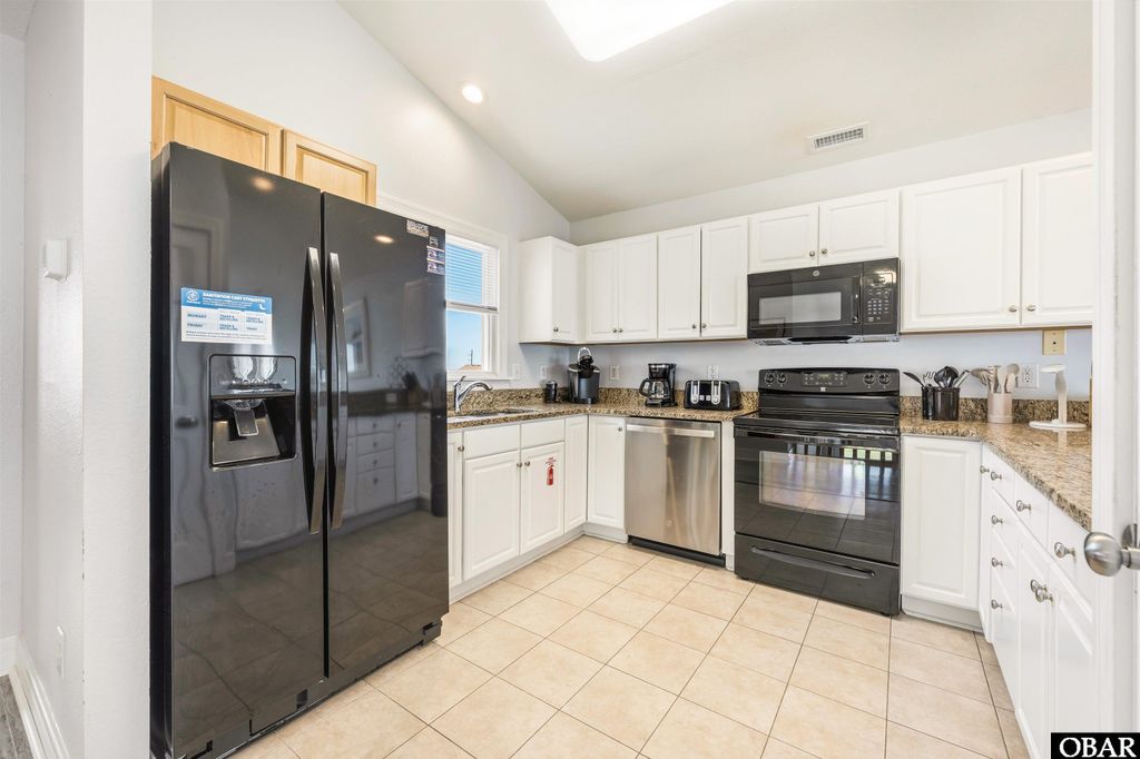 Image 9 of property listing at 6909 S Virginia Dare Trail lot 5, Nags Head, NC 27959