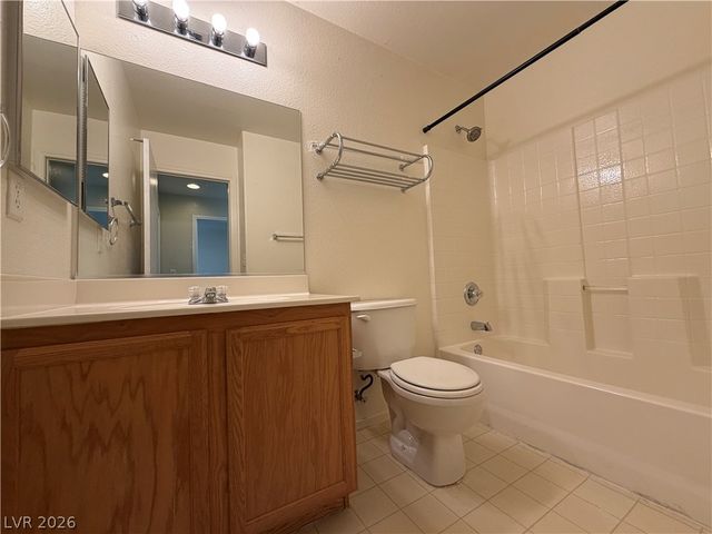 10381 Coyote Cub Avenue, Las Vegas, NV 89129
