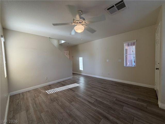 10381 Coyote Cub Avenue, Las Vegas, NV 89129