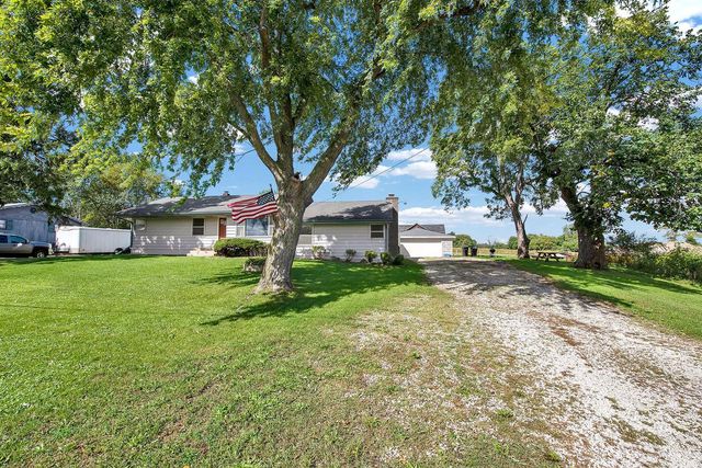S92W22440 Henneberry AVENUE, Big Bend, WI 53103