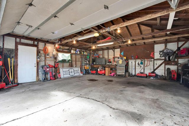 S92W22440 Henneberry AVENUE, Big Bend, WI 53103