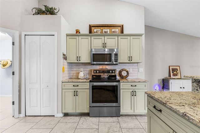 2847 NW 46TH PLACE, Cape Coral, FL 33993