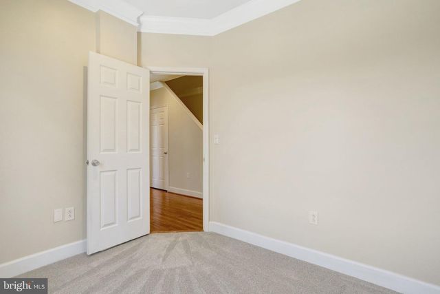 6 E REED AVE, Alexandria, VA 22305