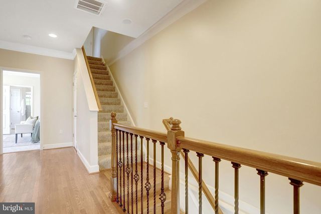 6 E REED AVE, Alexandria, VA 22305