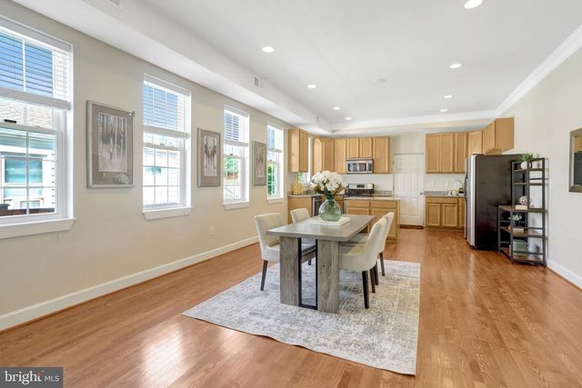 6 E REED AVE, Alexandria, VA 22305