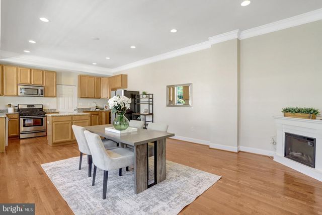 6 E REED AVE, Alexandria, VA 22305