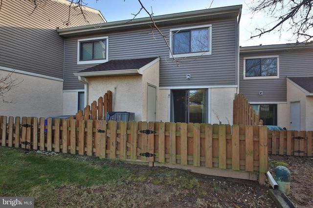 16 EMBER LN, Horsham, PA 19044