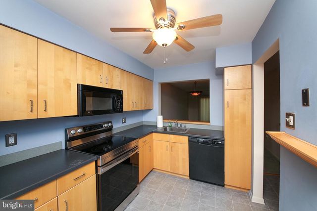 16 EMBER LN, Horsham, PA 19044