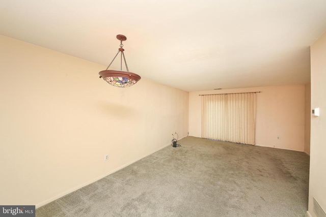 16 EMBER LN, Horsham, PA 19044