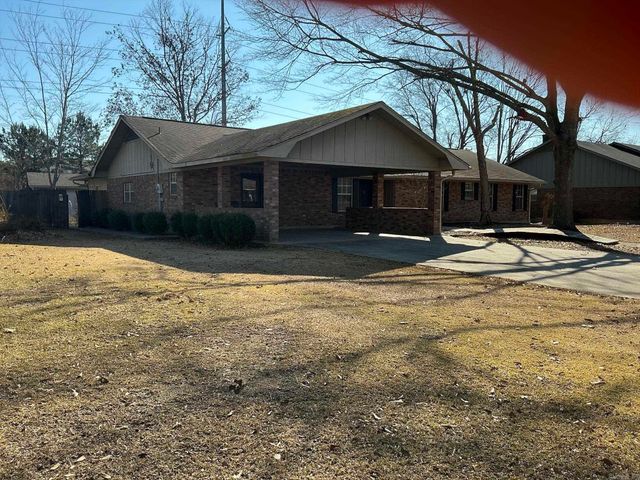 1015 Ash, Crossett, AR 71635