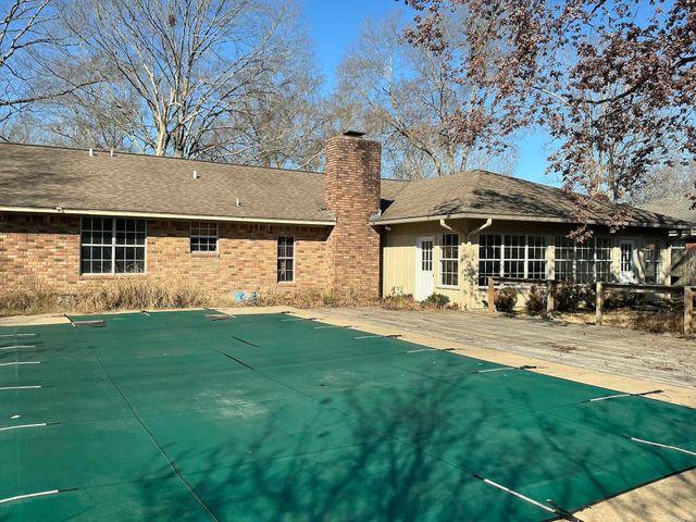 1015 Ash, Crossett, AR 71635