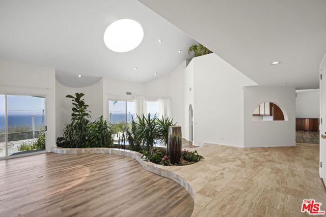 32215 Pacific Coast Highway, Malibu, CA 90265