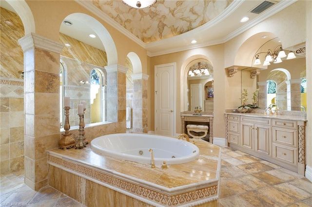 15192 Brolio WAY, Naples, FL 34110