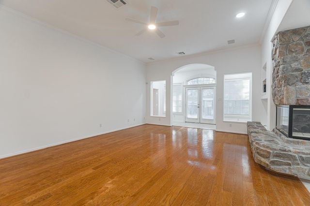 22 Westwinds Circle, The Woodlands, TX 77382