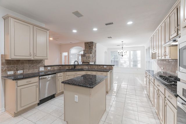 22 Westwinds Circle, The Woodlands, TX 77382