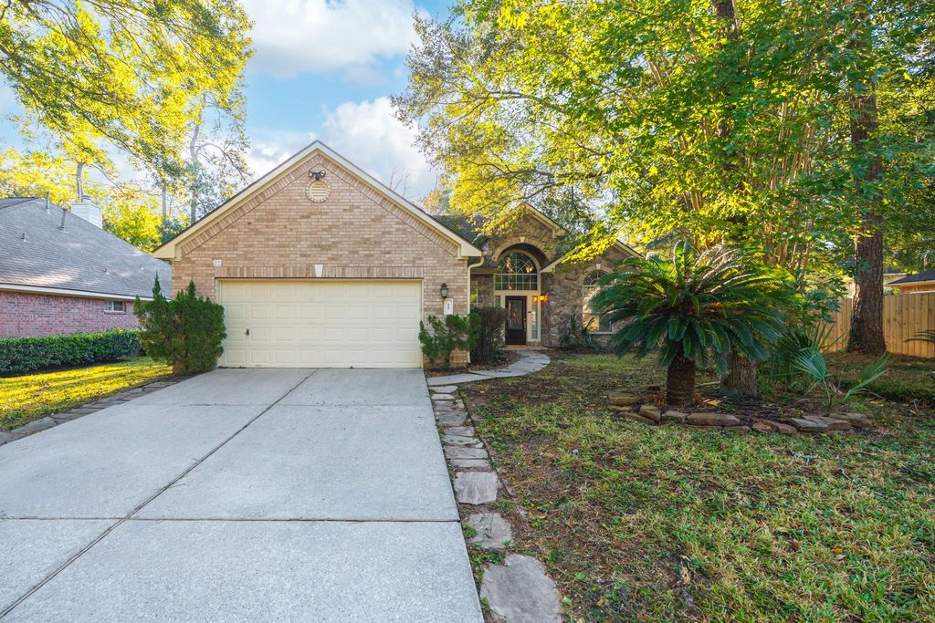 22 Westwinds Circle, The Woodlands, TX 77382