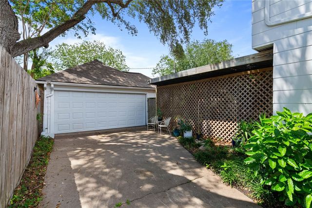 333 Camellia Dr, Corpus Christi, TX 78404