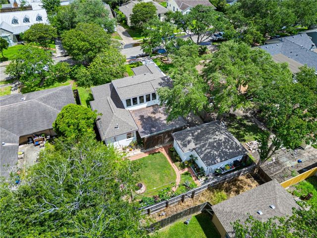 333 Camellia Dr, Corpus Christi, TX 78404