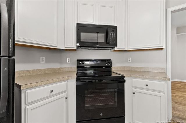 108 Woodland Court, Raeford, NC 28376