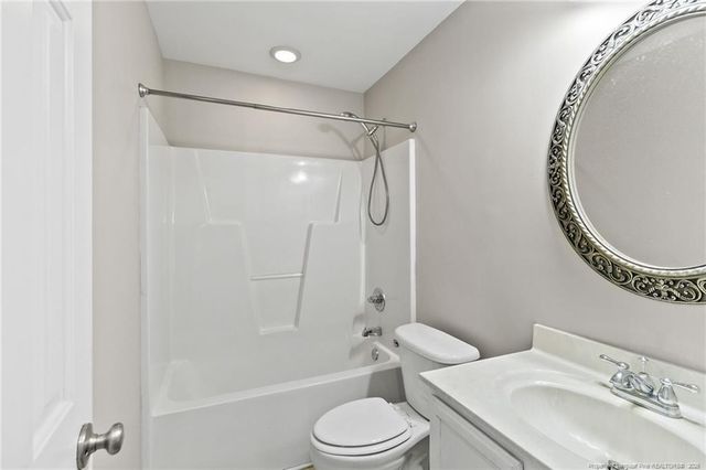 108 Woodland Court, Raeford, NC 28376