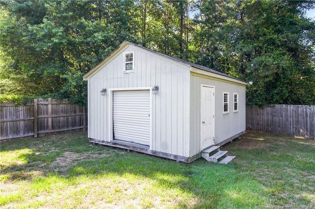108 Woodland Court, Raeford, NC 28376