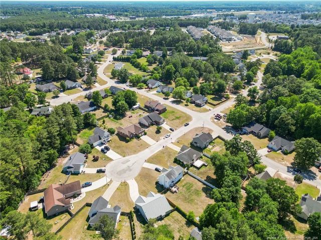 108 Woodland Court, Raeford, NC 28376