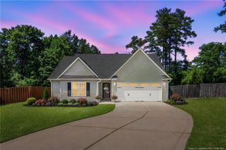 108 Woodland Court, Raeford, NC 28376