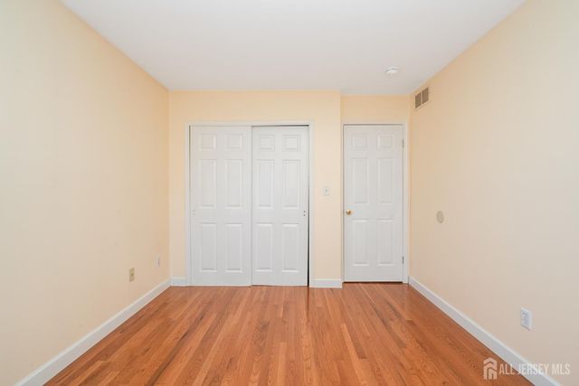 32 Inverness Court, Monroe, NJ 08831