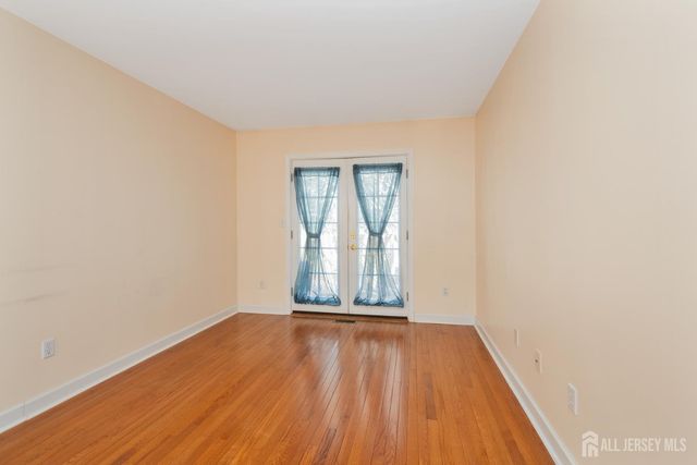 32 Inverness Court, Monroe, NJ 08831