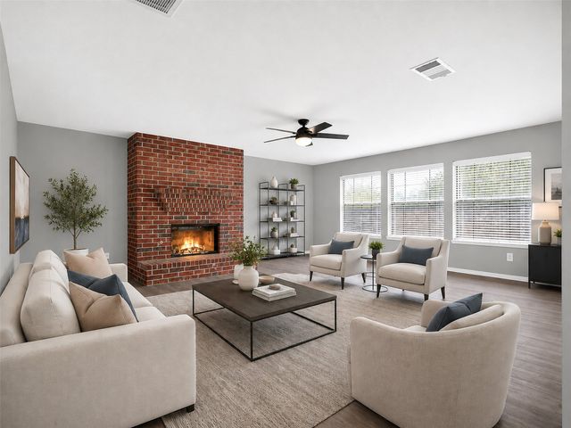 1104 Breezewood Drive, Lewisville, TX 75077