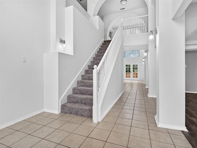 1104 Breezewood Drive, Lewisville, TX 75077