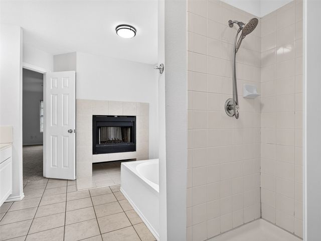 1104 Breezewood Drive, Lewisville, TX 75077