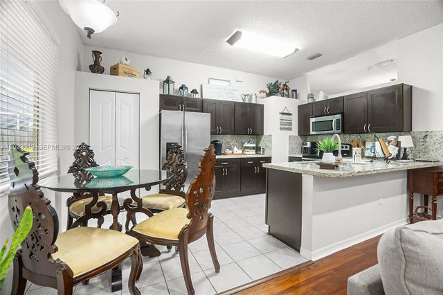 2810 Dunwoodie Pl, Homestead, FL 33035