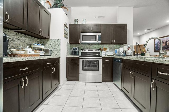 2810 Dunwoodie Pl, Homestead, FL 33035