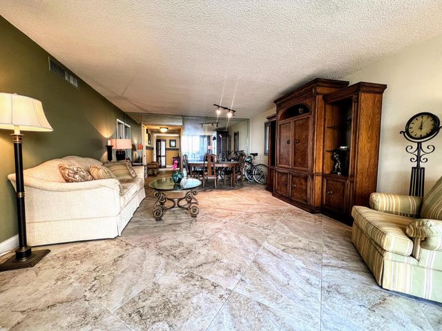 3080 N Course Drive 601, Pompano Beach, FL 33069