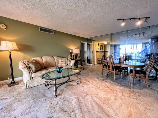 3080 N Course Drive 601, Pompano Beach, FL 33069