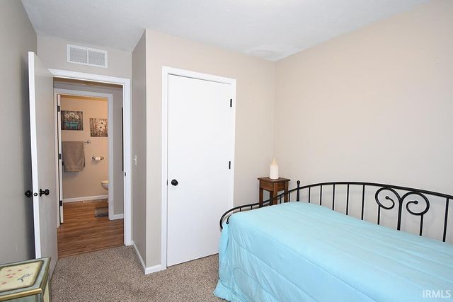 1101 Court Ln Apt C, Goshen, IN 46526