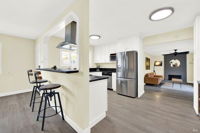 125 Andover Dr, Vacaville, CA 95687