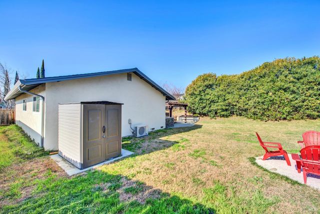 125 Andover Dr, Vacaville, CA 95687