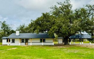 1710 County Road 32, Angleton, TX 77515
