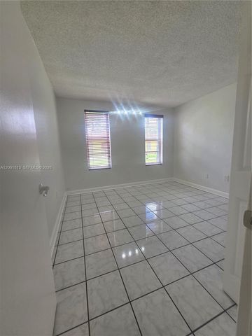 13700 SW 62nd St 113, Miami, FL 33183