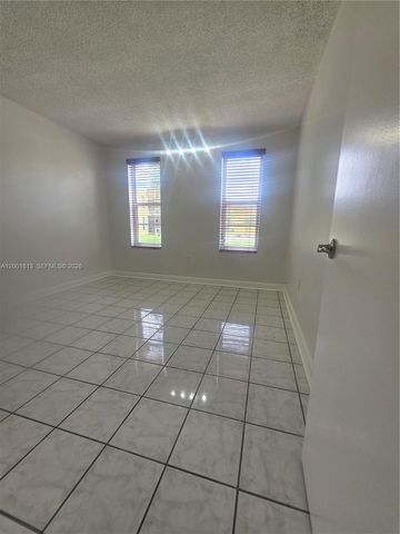 13700 SW 62nd St 113, Miami, FL 33183