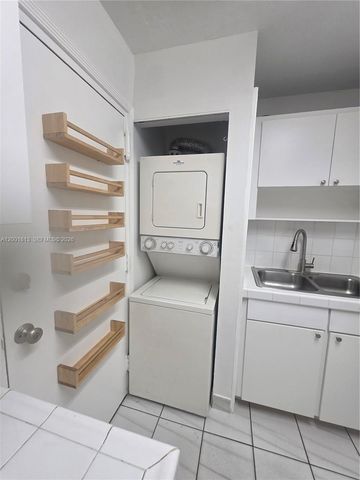 13700 SW 62nd St 113, Miami, FL 33183