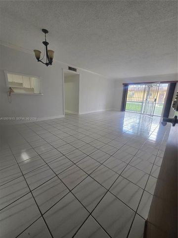 13700 SW 62nd St 113, Miami, FL 33183