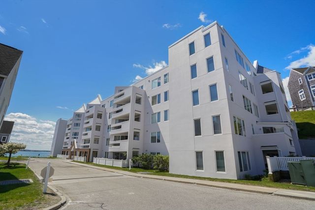 1 Commodore Court 104, Hull, MA 02045