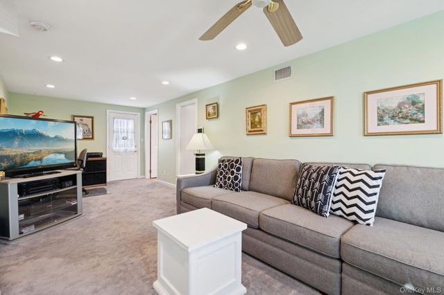 2487 Abbey Lane, Seaford, NY 11783