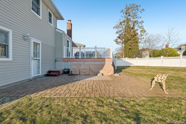 2487 Abbey Lane, Seaford, NY 11783